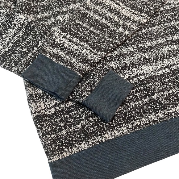 Quiksilver Men’s Sweater XL Black Gray Knit Crewneck Limited Collection - Picture 2 of 8